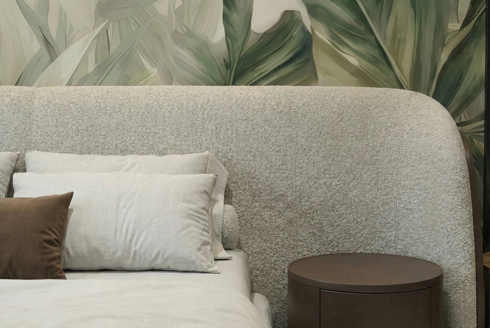 The Firenze Horizon Bed, view 3
